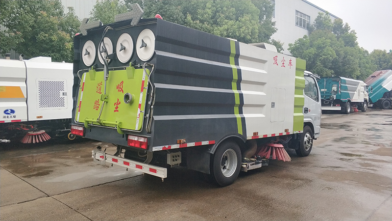 東風(fēng)小多利卡吸塵車國VI