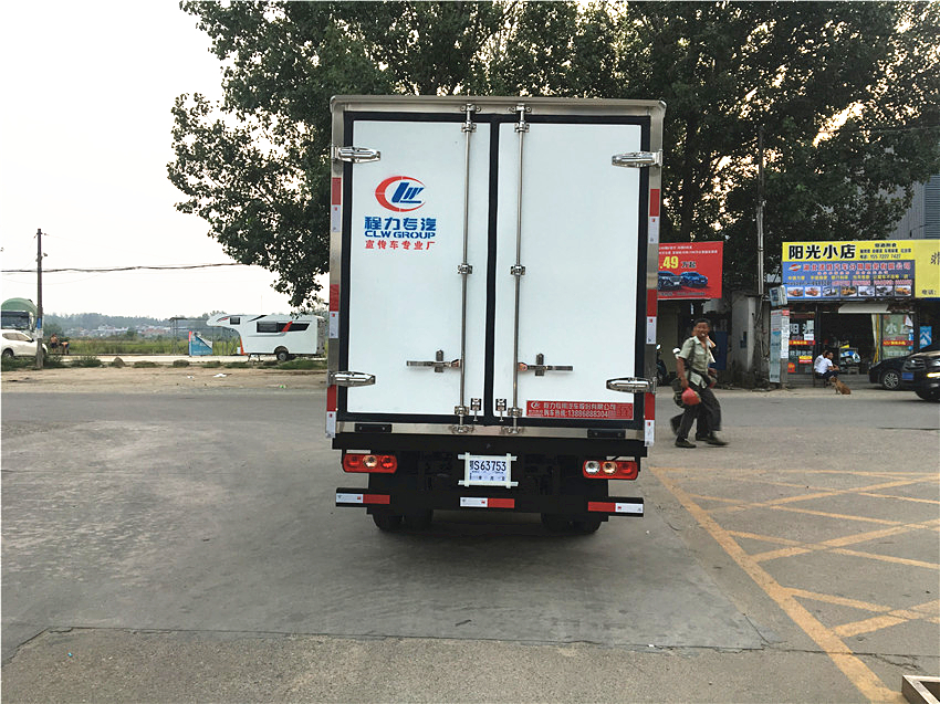 國(guó)六躍進(jìn)小福星S80冷藏車(chē)柴油版