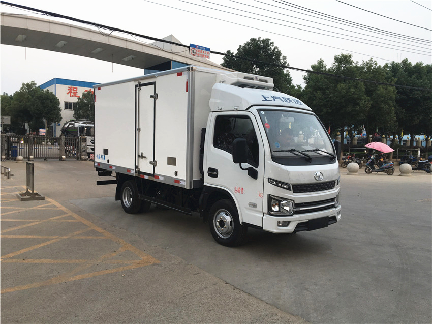 國(guó)六躍進(jìn)小福星S80冷藏車(chē)柴油版