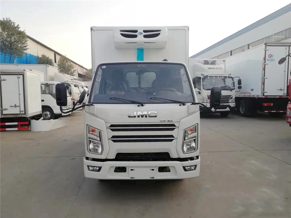 國六·江鈴順達廂長4.2米冷藏車