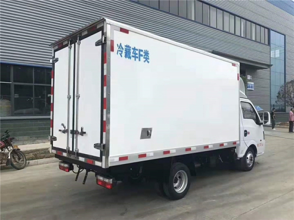國六3.5米東風(fēng)途逸冷藏車