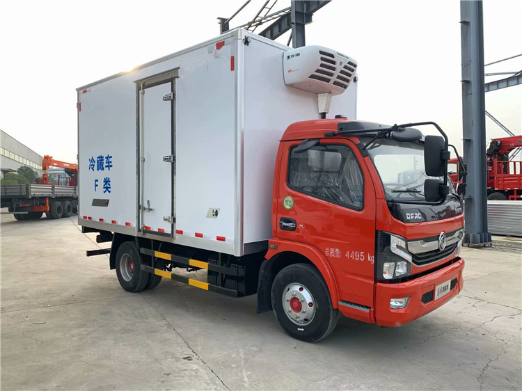 東風(fēng)多利卡D7冷藏車-國(guó)六
